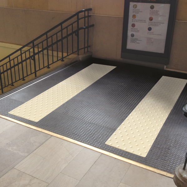 Dalle PU - GRAND FORMAT  1400 x 400 mm Adhésivé