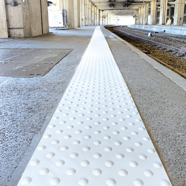 Dinalert DV15 MTA 820 x 400 mm - Adhésivé Butyle