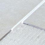 ARRÊT DE CORNIÈRE métallique 6mm -  24,5x6 mm - 2,50 m à sceller