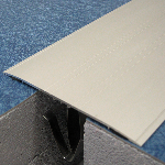 COUVRE-JOINT DE SOL À BORDS EN BISEAU - CJS 120 mm - 3,00 m Adhésivé Butyle