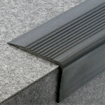 NEZ DE MARCHE PVC NMDR 65x40 mm - 3,00 m à coller