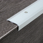 Nez de marche 6V tecnis 36x18 mm - 1,70 m à visser