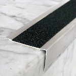 Nez de marche 11TA 53x25mm - 2,50 m Adhésivé Profil Tape M