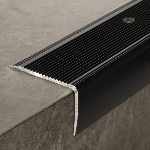 Nez de marche strié 44V 50x32mm - 3,00 m à visser