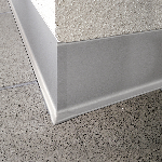 PLINTHE aluminium 60 mm - 2,70 m - à coller