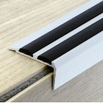 nez de marche 12V  40x19 mm - 3,00 m à visser